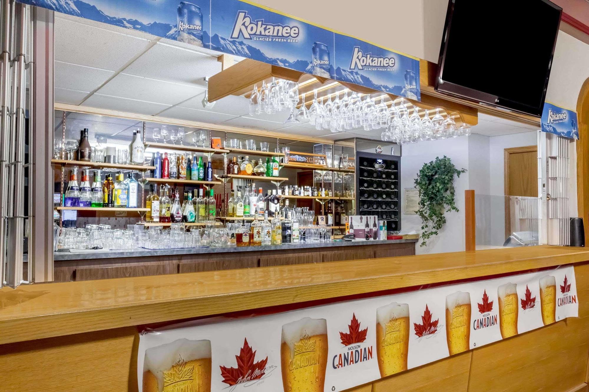 Hotel Ramada By Wyndham Yorkton Zewnętrze zdjęcie